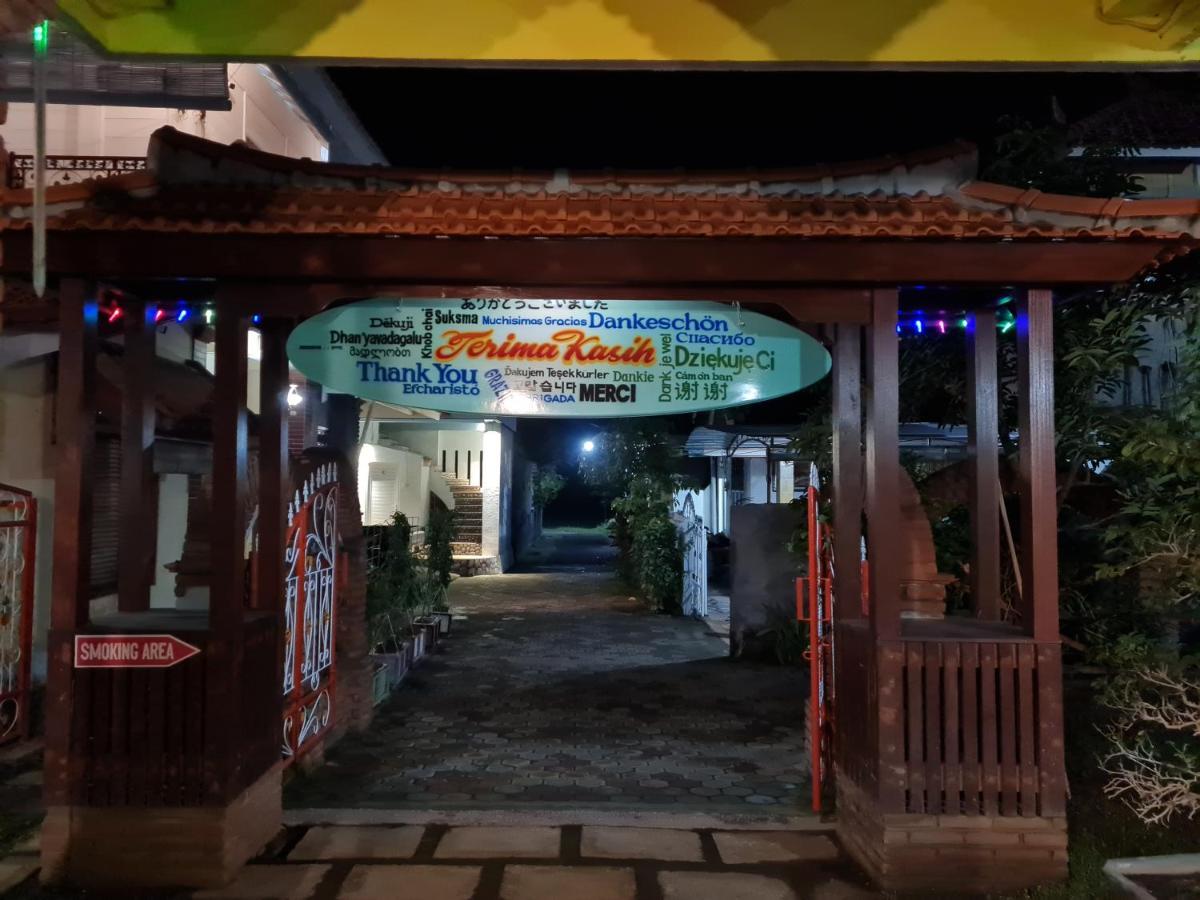 Hotel Bottelmania Lovina Exterior foto